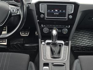 Volkswagen Passat bild 10
