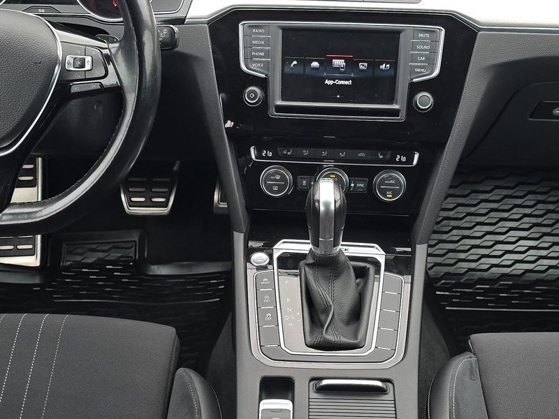 Volkswagen Passat bild 10