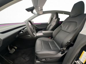 Tesla Model Y bild 12