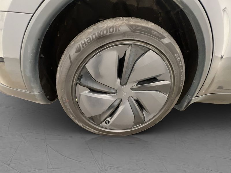 Tesla Model Y bild 34