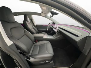 Tesla Model Y bild 15