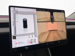 Tesla Model Y bild 23