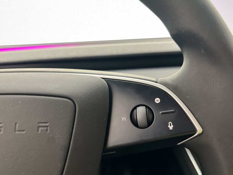 Tesla Model Y bild 21