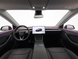 Tesla Model Y bild 13