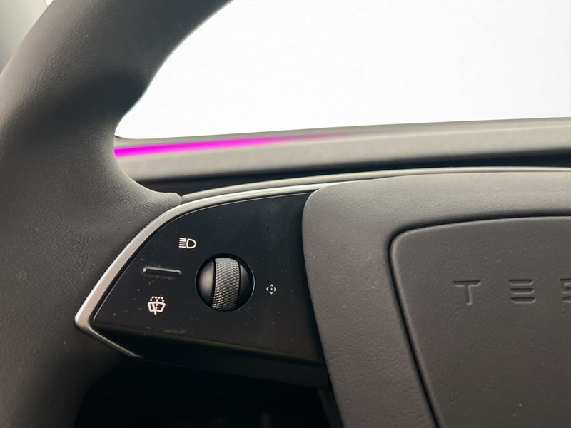 Tesla Model Y bild 20