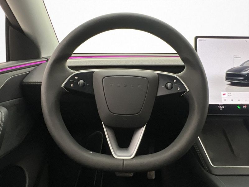 Tesla Model Y bild 14