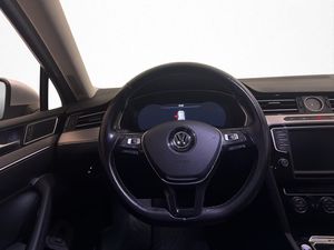 Volkswagen Passat bild 21