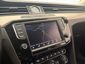 Volkswagen Passat bild 16