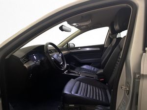 Volkswagen Passat bild 23