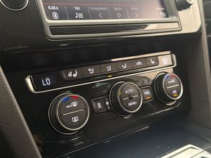 Volkswagen Passat bild 26