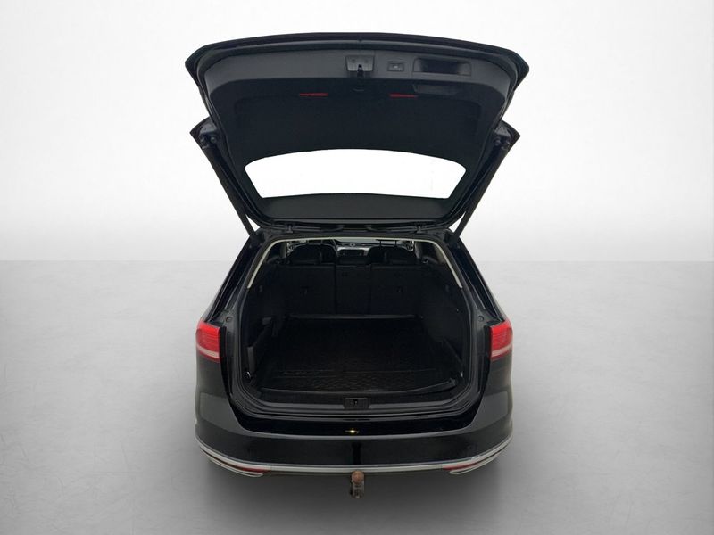 Volkswagen Passat bild 17