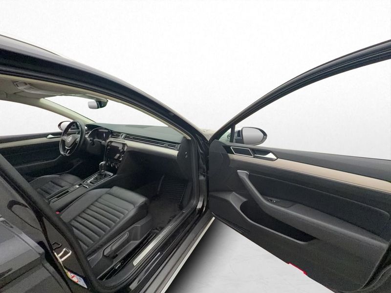 Volkswagen Passat bild 15