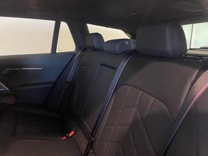 BMW i5 bild 10