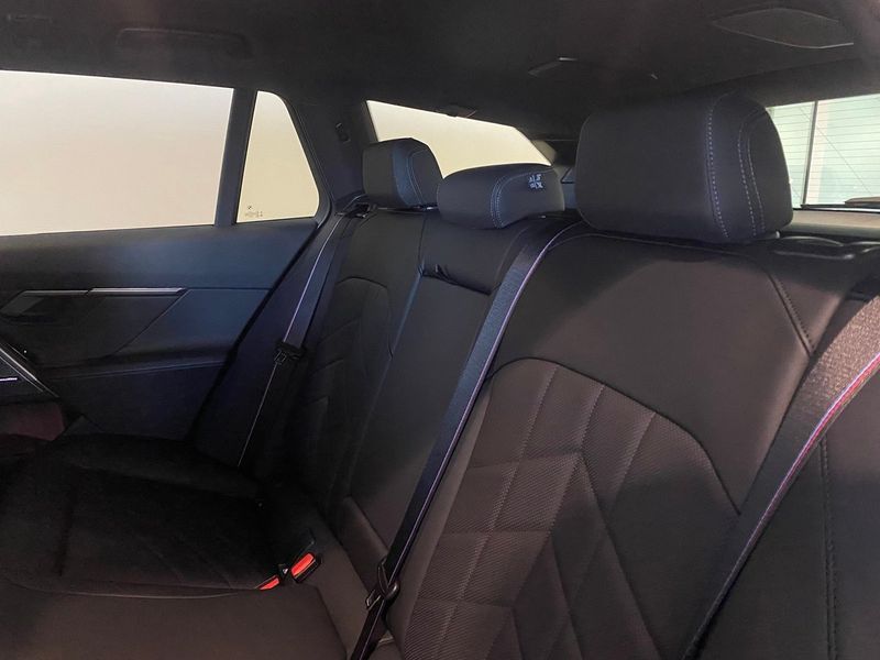 BMW i5 bild 10