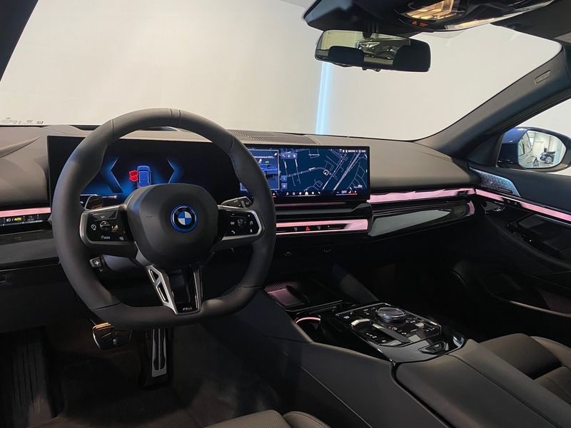 BMW i5 bild 8