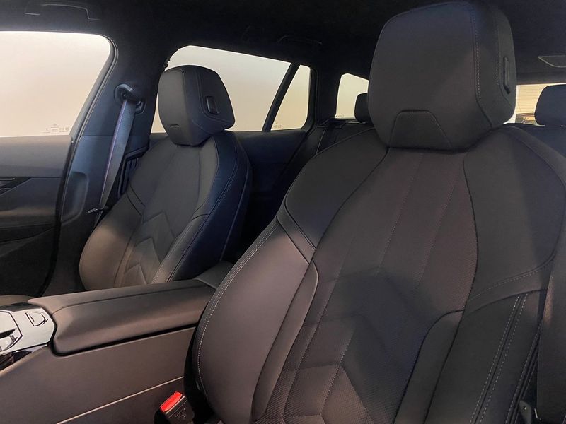 BMW i5 bild 4