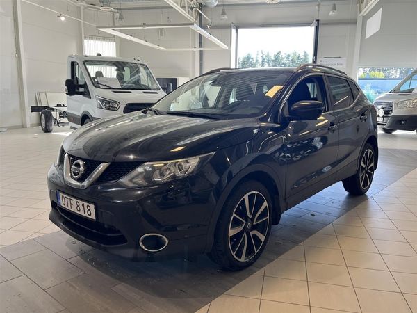 Nissan Qashqai dCi 130 1,99 % Tekna Xtronic Kamera Elstol Pano 19 1 - - 2017