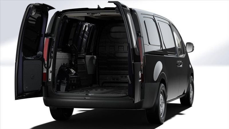 Hyundai Staria bild 6