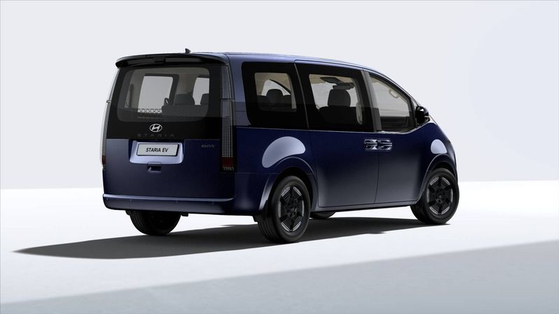 Hyundai Staria bild 3