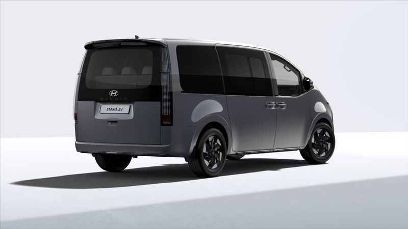 Hyundai Staria bild 3
