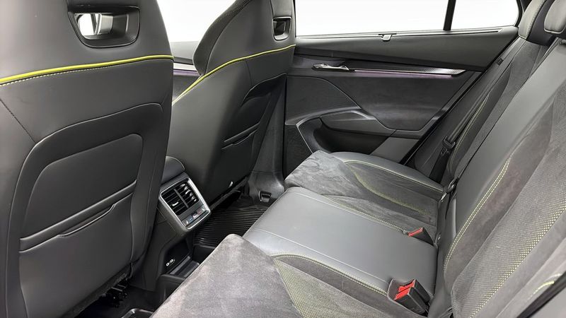 Skoda Enyaq bild 11