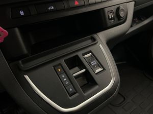 Opel Vivaro bild 22