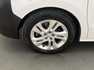 Opel Vivaro bild 25