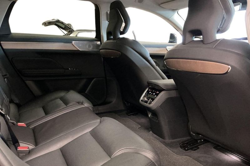 Volvo ES90 bild 10