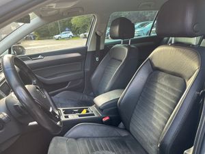 Volkswagen Passat bild 14