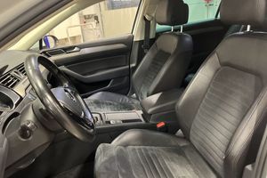 Volkswagen Passat bild 12