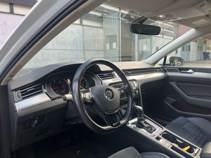 Volkswagen Passat bild 4