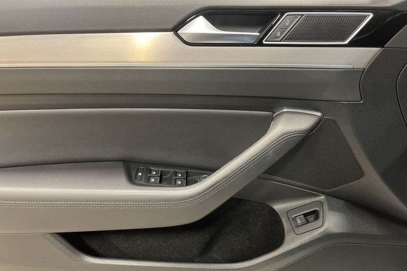 Volkswagen Passat bild 23