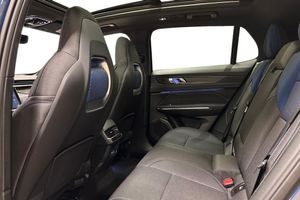 Lynk & Co 01 bild 8