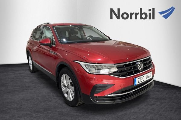 Volkswagen Tiguan 1.5 TSI 150 DSG Drag/Värmare/Ledramp 1 ägare - 2023