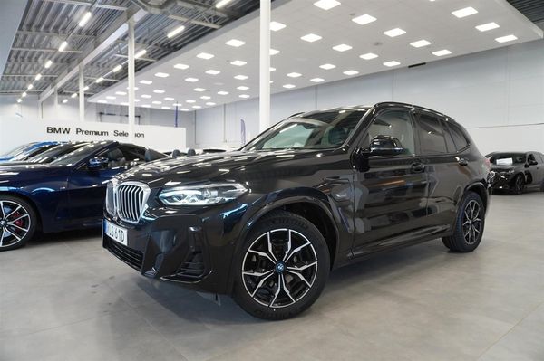 BMW X3 xDrive30e Steptronic M-Sport Navi Keyless Drag Rattvärm - 2022