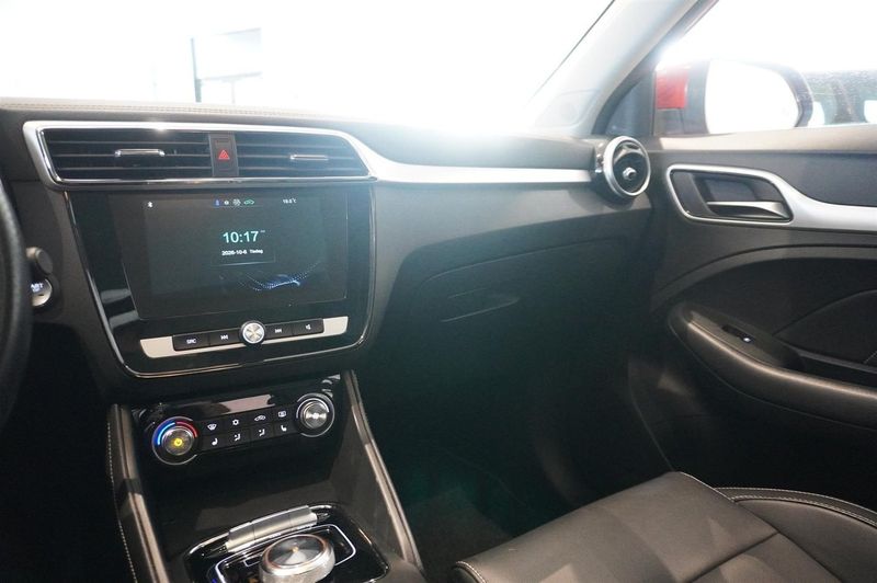 MG ZS EV bild 9