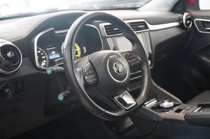 MG ZS EV bild 2