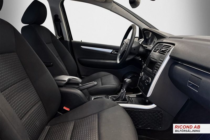 Mercedes B180 bild 9
