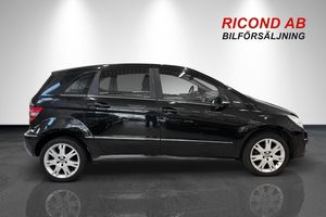 Mercedes B180 bild 2