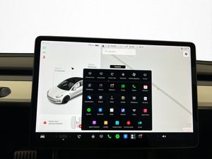 Tesla Model 3 bild 17