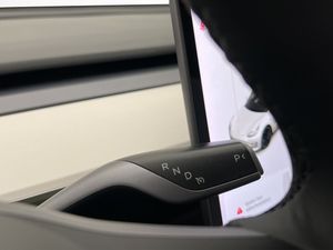 Tesla Model 3 bild 27