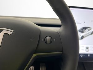 Tesla Model 3 bild 26