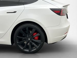 Tesla Model 3 bild 29