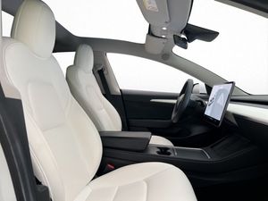 Tesla Model 3 bild 13