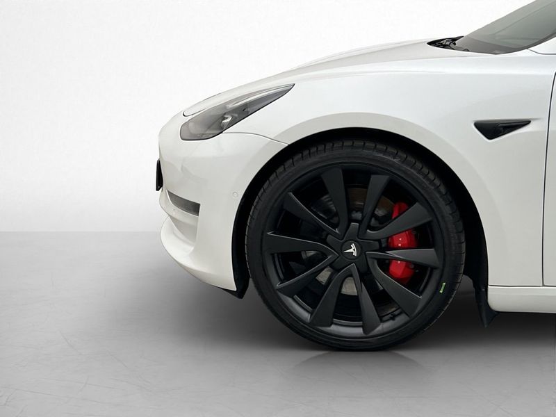 Tesla Model 3 bild 28