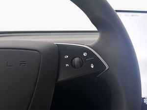 Tesla Model 3 bild 29