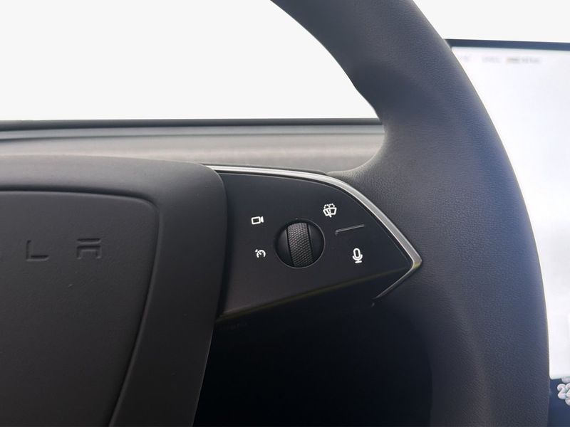 Tesla Model 3 bild 29