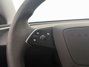 Tesla Model 3 bild 27