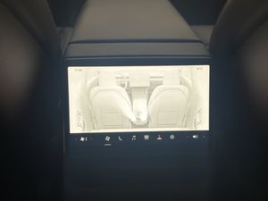Tesla Model 3 bild 17