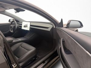Tesla Model 3 bild 33